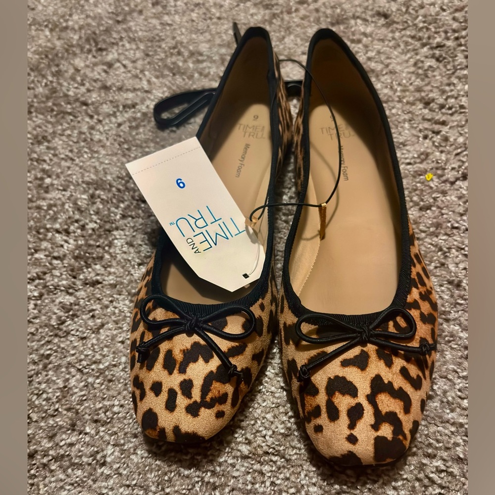 Time and Tru Leopard Pattern Flats New with Tag